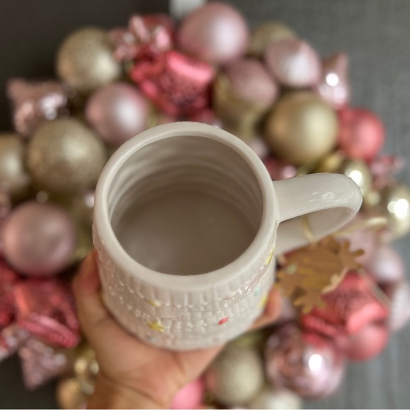 LAST ONE✨NEW🎄Holly and Joy White Pastel Christmas Tree Mug❄️ - Picture 6 of 6